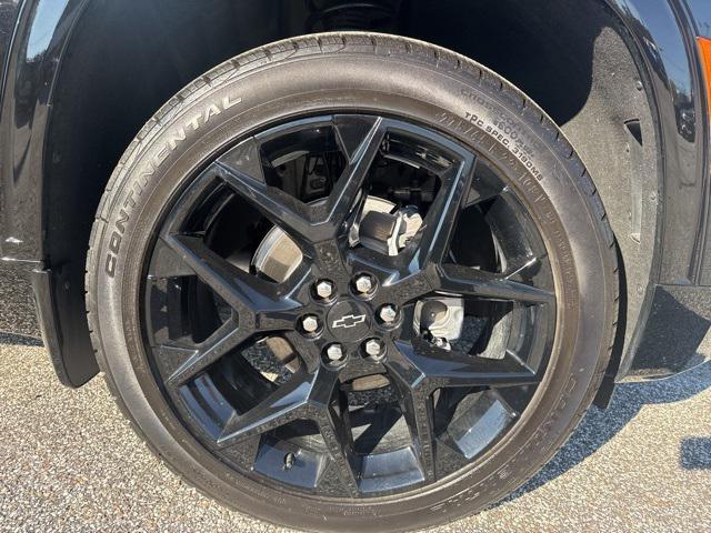 used 2025 Chevrolet Traverse car, priced at $53,999