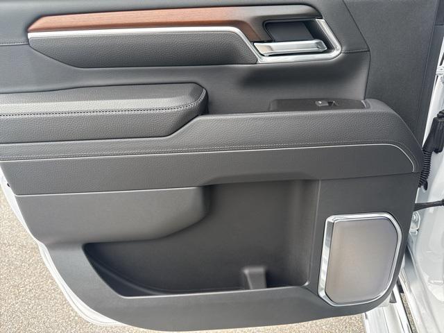 new 2025 GMC Sierra 2500 car, priced at $80,525