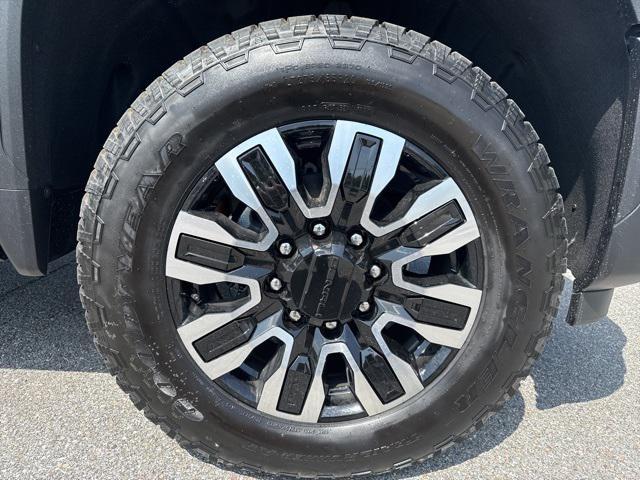 new 2025 GMC Sierra 2500 car, priced at $96,075