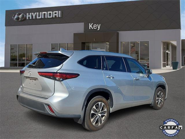 used 2021 Toyota Highlander car, priced at $29,999