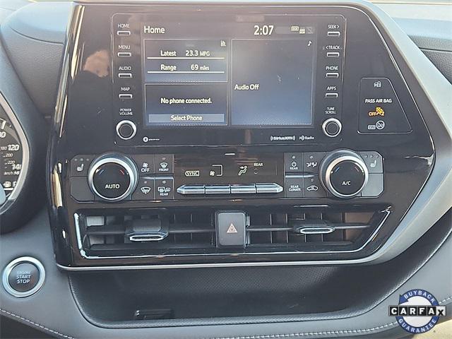 used 2021 Toyota Highlander car, priced at $29,999