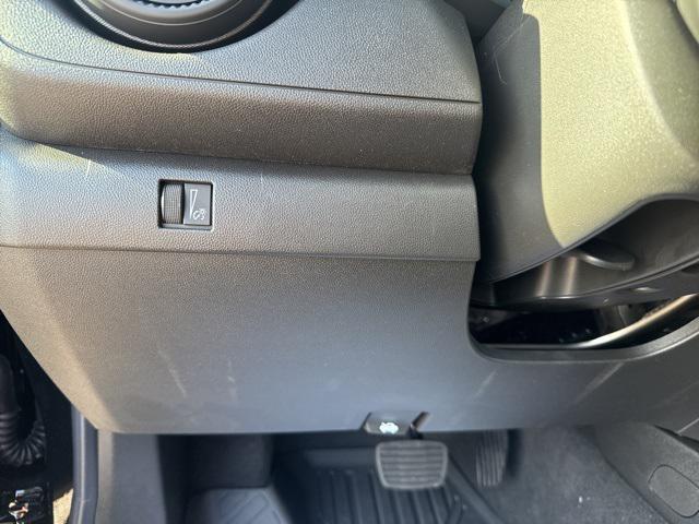 new 2025 Chevrolet Colorado car, priced at $33,160