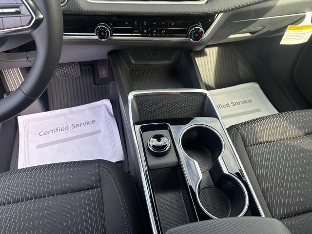 new 2026 Chevrolet Equinox car, priced at $30,820