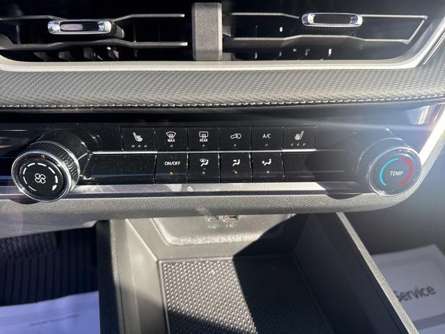 new 2026 Chevrolet Equinox car, priced at $30,320