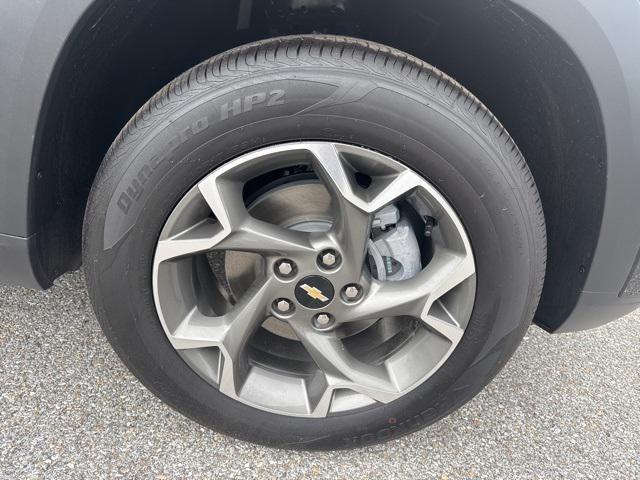 new 2025 Chevrolet Trax car, priced at $24,035