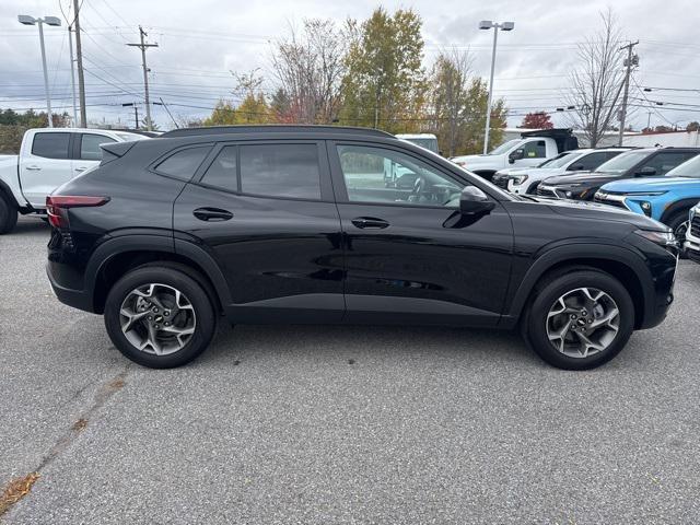 new 2025 Chevrolet Trax car, priced at $24,035