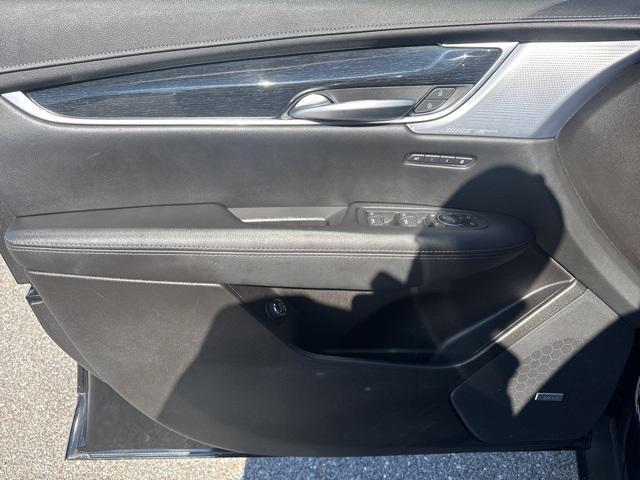 used 2025 Cadillac XT5 car, priced at $42,999