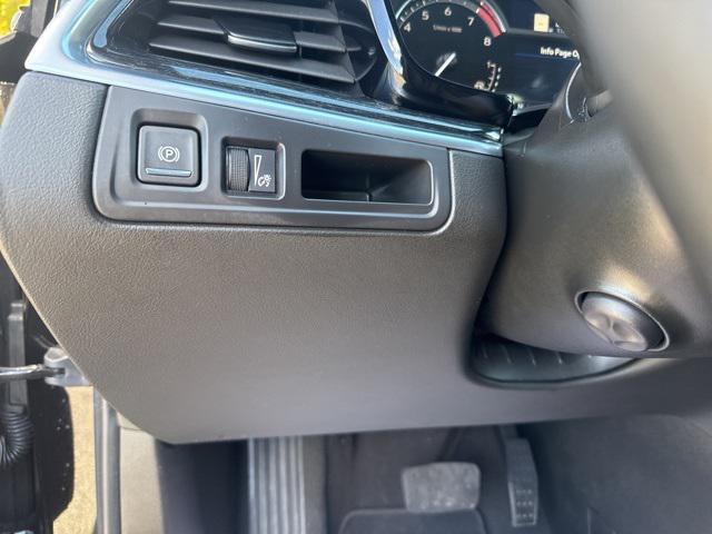 used 2025 Cadillac XT5 car, priced at $42,999