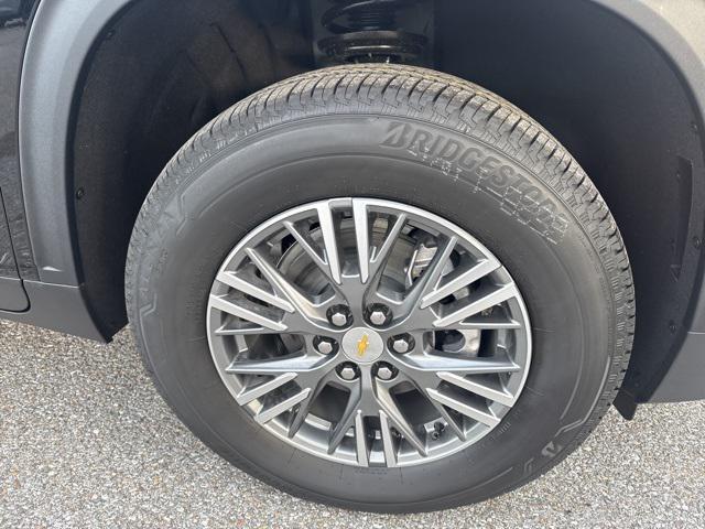 new 2026 Chevrolet Traverse car, priced at $43,620