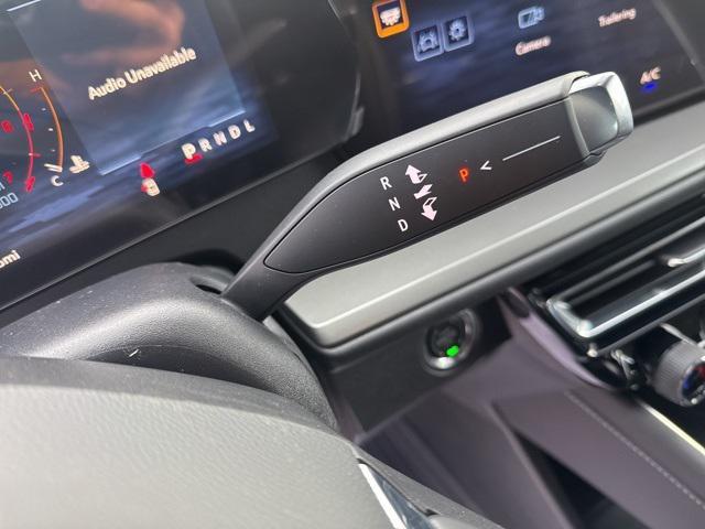 new 2026 Chevrolet Traverse car, priced at $43,620