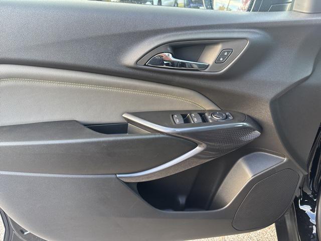 new 2025 Chevrolet Trax car, priced at $25,455