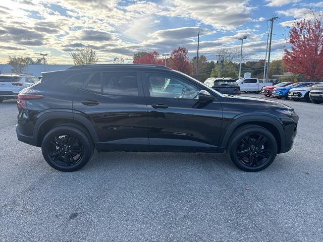 new 2025 Chevrolet Trax car, priced at $25,455