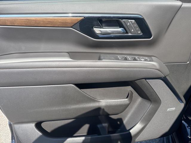 new 2025 Chevrolet Tahoe car, priced at $79,290