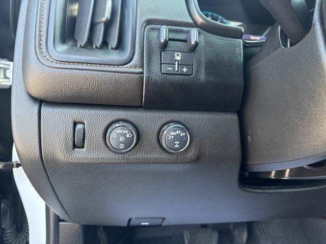 used 2022 GMC Canyon car, priced at $31,999