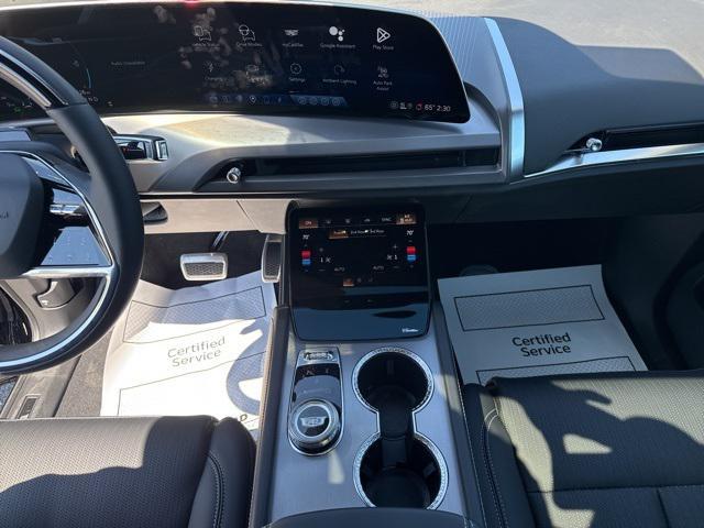 new 2026 Cadillac VISTIQ car, priced at $80,215