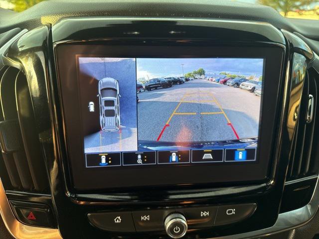 used 2023 Chevrolet Traverse car, priced at $29,999