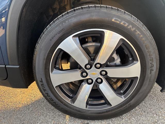used 2023 Chevrolet Traverse car, priced at $29,999