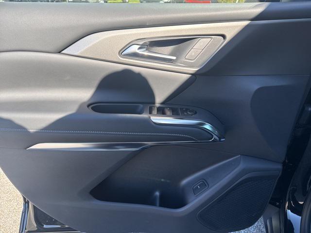 new 2026 Chevrolet Traverse car, priced at $44,620