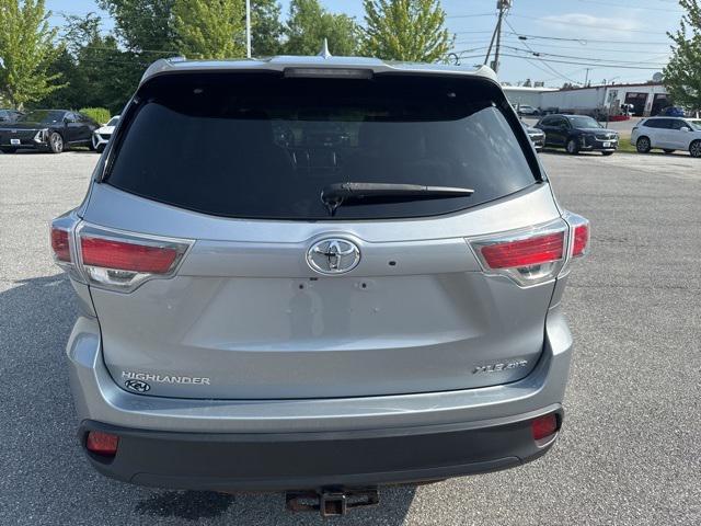 used 2016 Toyota Highlander car, priced at $19,499