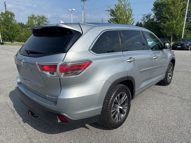 used 2016 Toyota Highlander car, priced at $19,499