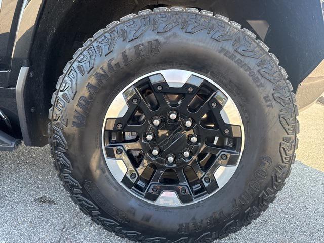 new 2025 GMC HUMMER EV SUV car, priced at $108,030