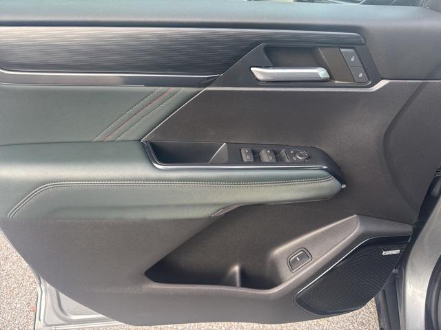 used 2024 GMC Acadia car, priced at $42,999