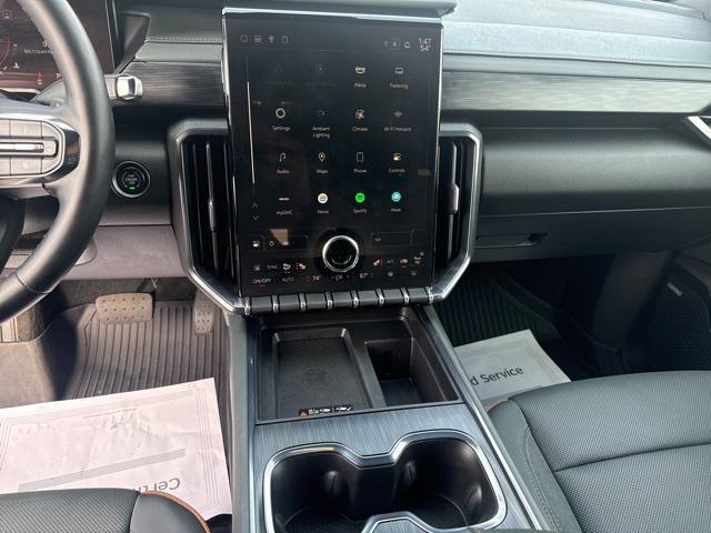 used 2024 GMC Acadia car, priced at $42,999