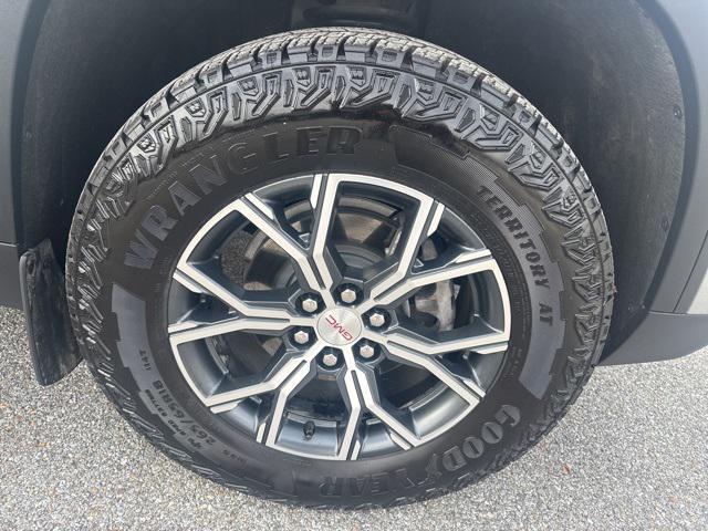 used 2024 GMC Acadia car, priced at $42,999