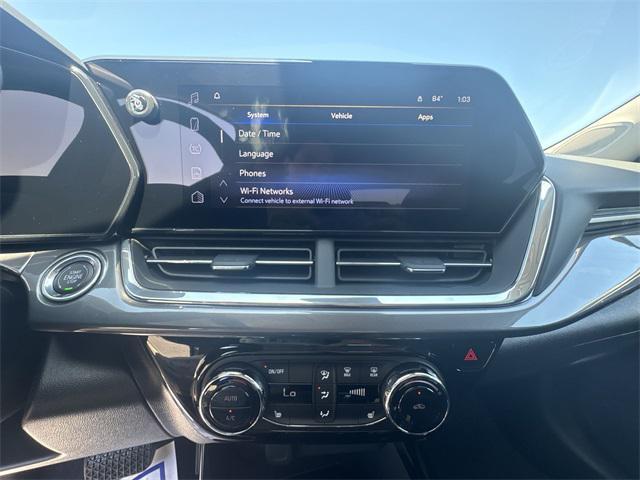 new 2025 Chevrolet Trax car, priced at $25,090