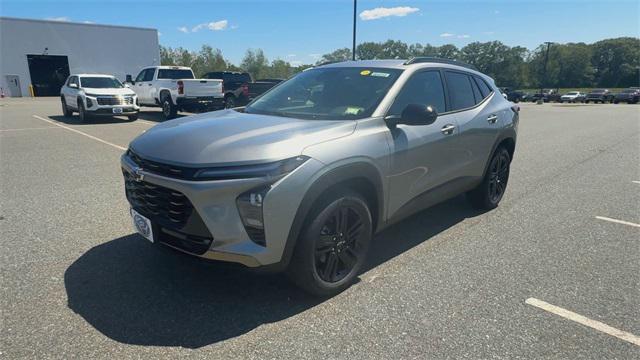 new 2025 Chevrolet Trax car, priced at $25,090