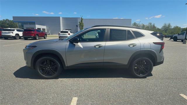 new 2025 Chevrolet Trax car, priced at $25,090
