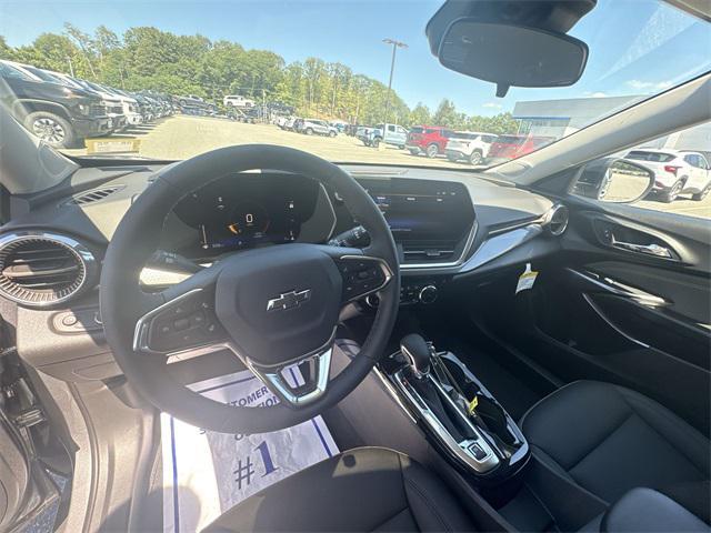 new 2025 Chevrolet Trax car, priced at $25,090