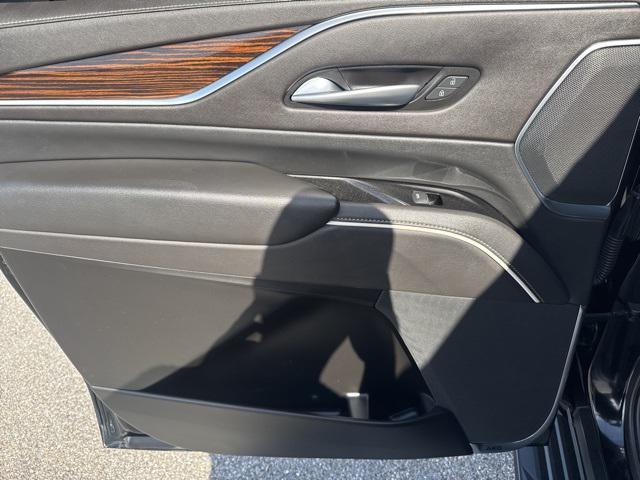 used 2021 Cadillac Escalade ESV car, priced at $52,999