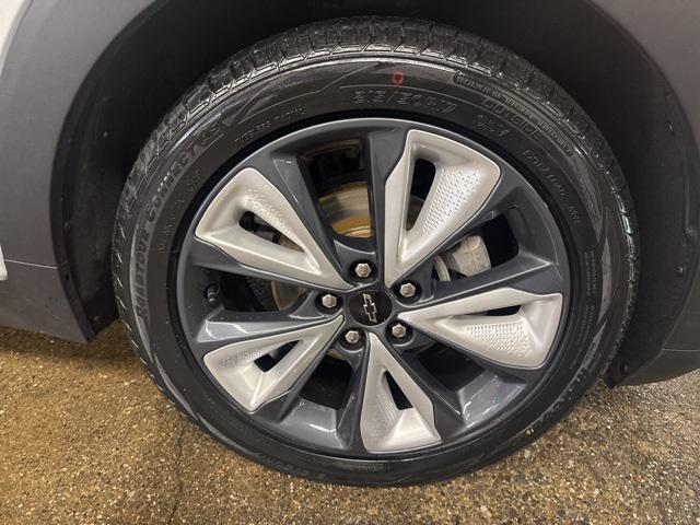 used 2023 Chevrolet Bolt EUV car, priced at $18,999