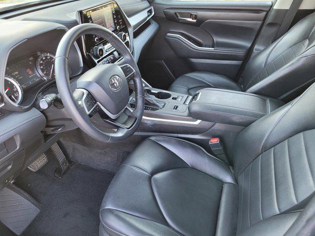 used 2022 Toyota Highlander car, priced at $36,988