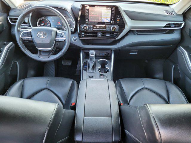 used 2022 Toyota Highlander car, priced at $36,988
