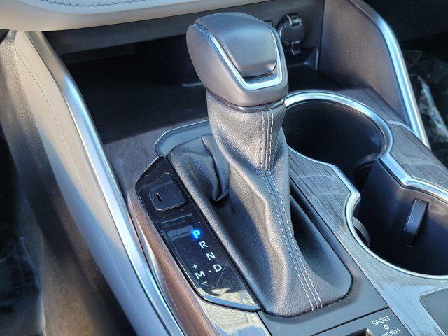 used 2024 Toyota Highlander car