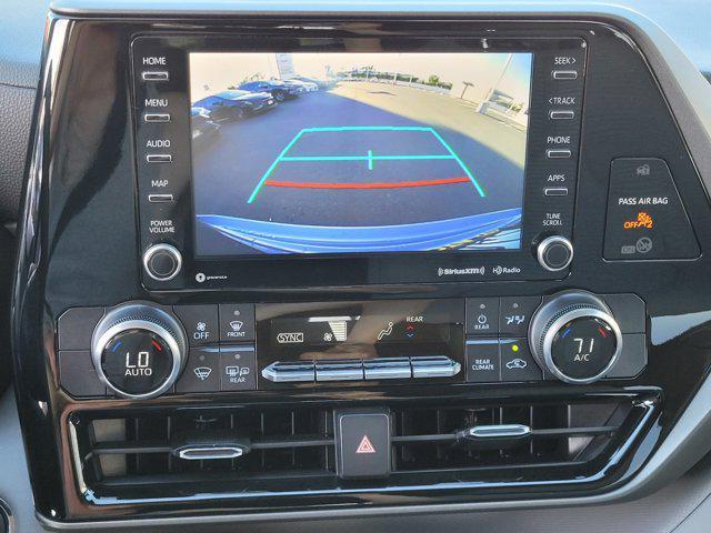 used 2022 Toyota Highlander car