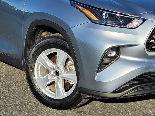 used 2022 Toyota Highlander car
