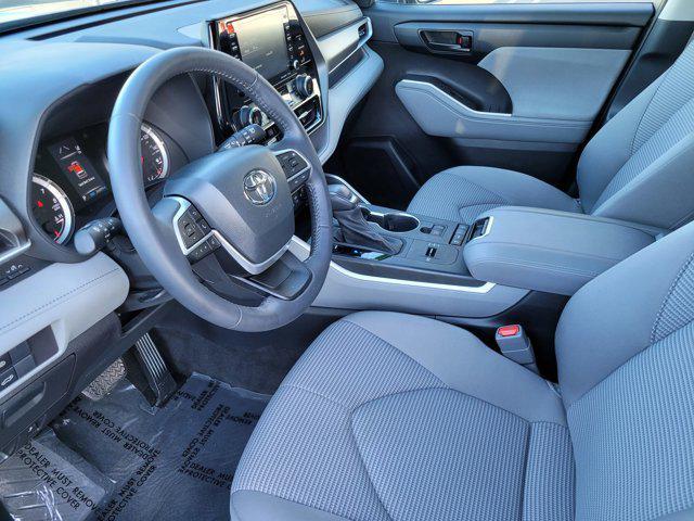 used 2022 Toyota Highlander car