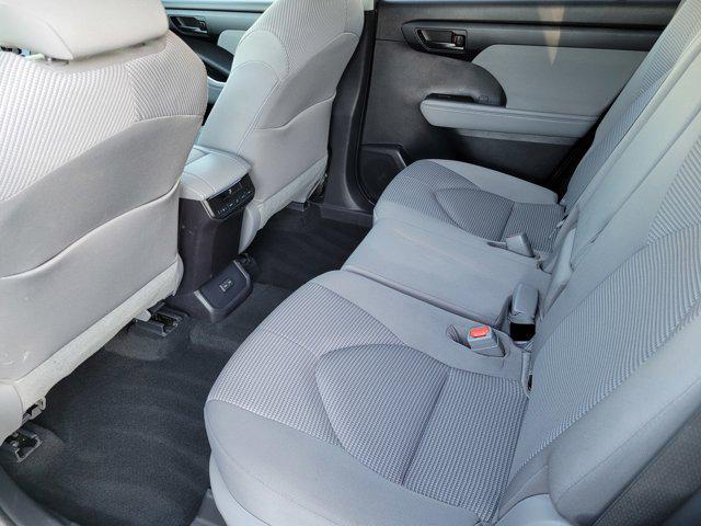 used 2022 Toyota Highlander car