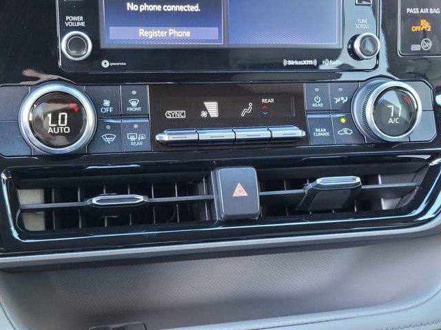 used 2022 Toyota Highlander car