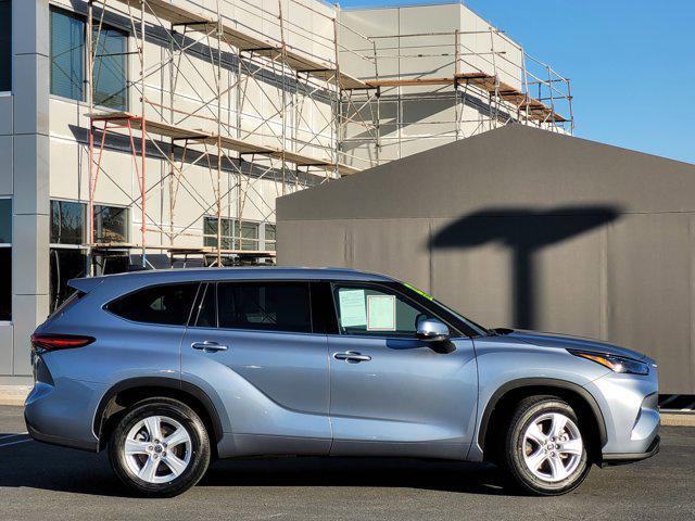 used 2022 Toyota Highlander car