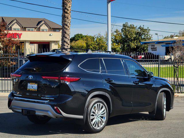 used 2022 Toyota Highlander car, priced at $46,879