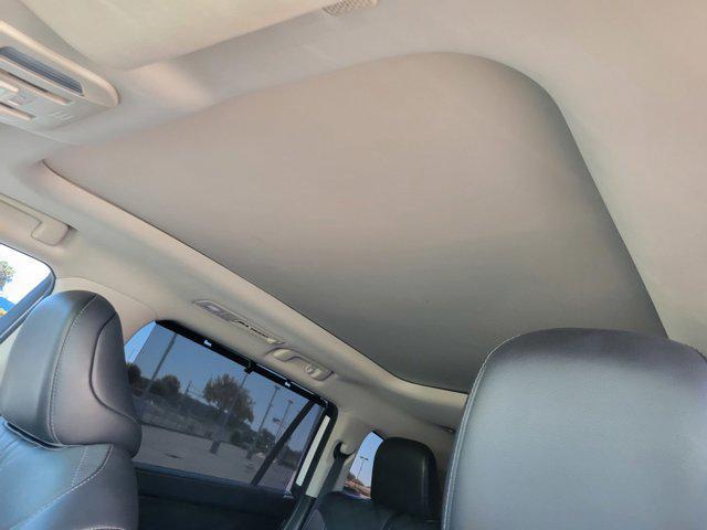 used 2022 Toyota Highlander car, priced at $41,999