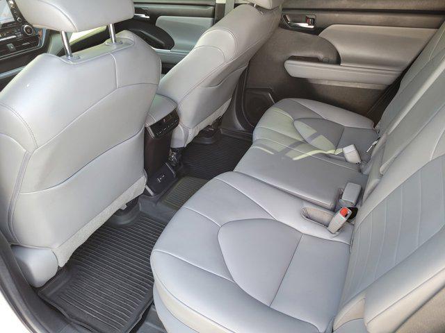 used 2022 Toyota Highlander car, priced at $37,889