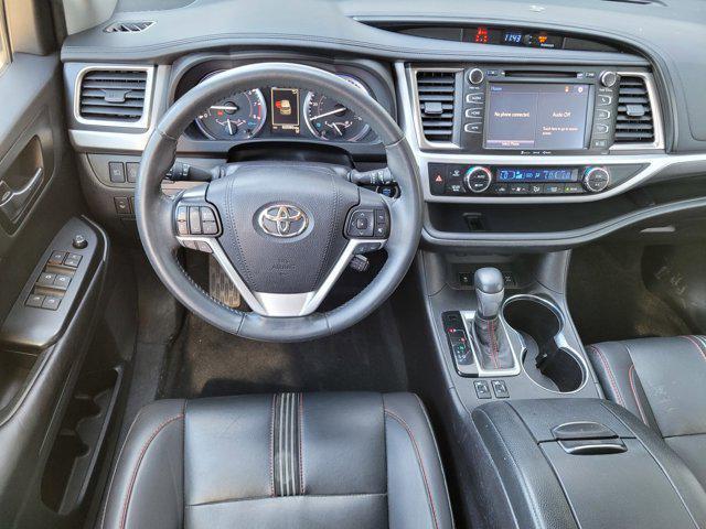 used 2019 Toyota Highlander car, priced at $30,999