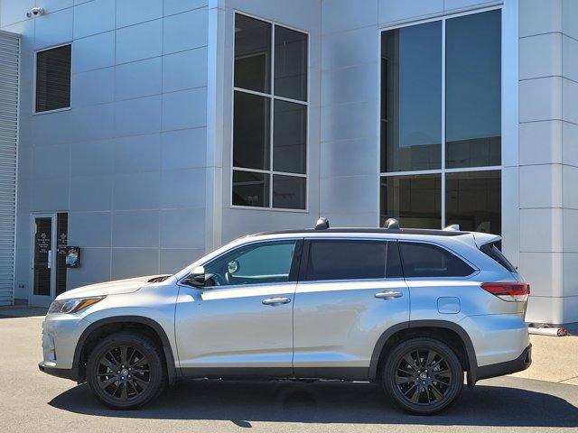 used 2019 Toyota Highlander car, priced at $30,999