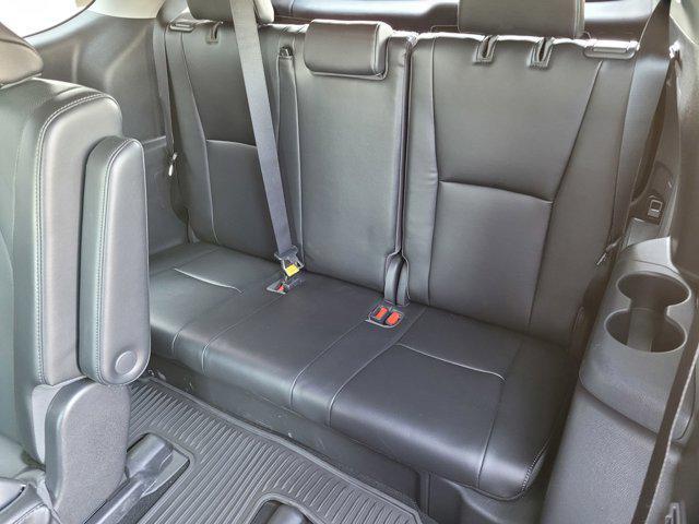 used 2022 Toyota Highlander car, priced at $43,888