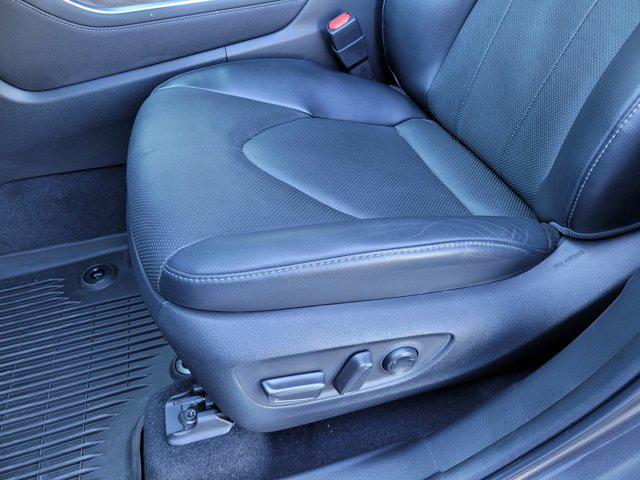 used 2022 Toyota Highlander car, priced at $43,888